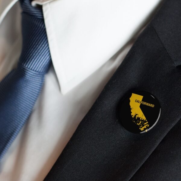 CaliForward Gold - Pin Button